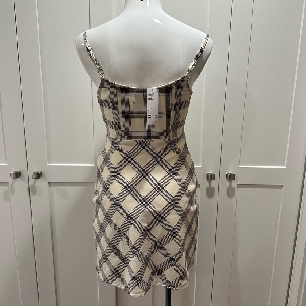 Urban Outfitters Keya Plaid Hook and eye Closure Size Small NWT - Picture 7 of 8